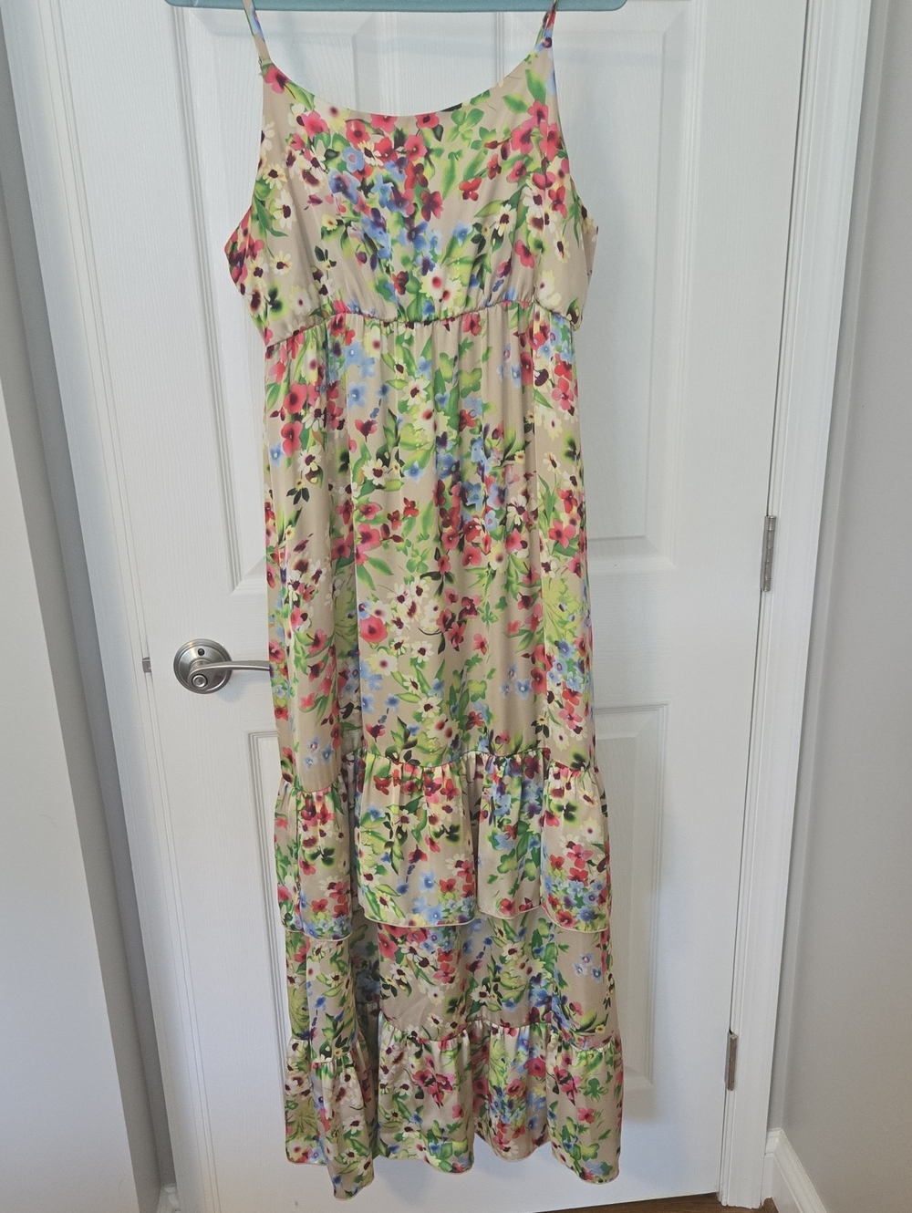 Old Navy Floral Spaghetti-Strap Maxi Dress in Cream with Multi-Color Print